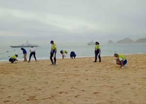 08.2 ZOFEMAT Los Cabos y la sociedad civil realizaron una limpieza en la playa 8 Cascadas