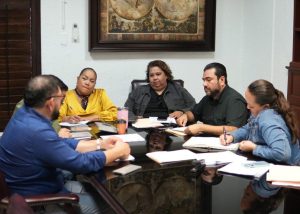 Foto-Firma-Convenio-Ayuntamiento-e-INSUS-3-2-scaled