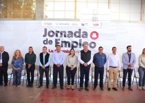 FOTO 3 Jornada de Empleo en la colonia Las Palmas de CSL jpeg