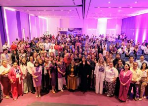 FOTO 2 ALCALDE ENCUENTRO NACIONAL MUJERES