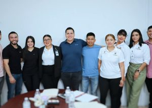 FOTO 1 FORO EMPRENDIMIENTO JUVENIL LOS CABOS