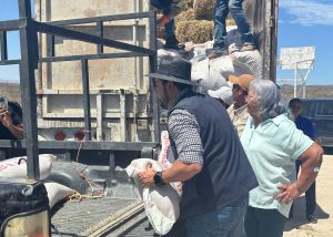 FOTO 2 APOYO GANADERO LOS CABOS