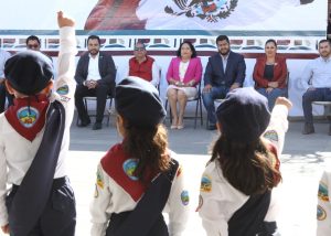 FOTO 3 ALCALDE SEMANA SANTA 2025 (1)