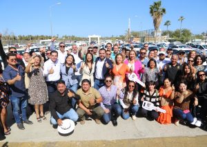 FOTO 4 ALCALDE ENTREGA UNIDADES VEHICULARES