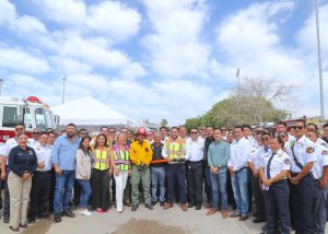 ALCALDE ENTREGA EQUIPAMIENTO NUEVO BOMBEROS SJC 2