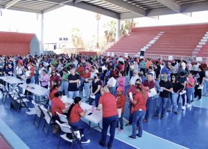 EDUCACIÓN ENTREGA BONO ANUAL PERSONAL DOCENTE 6