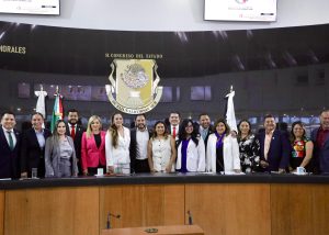 ALCALDE ASISTE SESIÓN PÚBLICA CLAUSURA CONGRESO 1