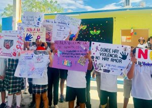 DESFILE LOS CABOS LIBRE DE VIOLENCIA DE GÉNERO 1