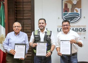FIRMA CONVENIO DE COLABORACIÓN UABCS 1
