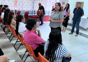 EDUCACIÓN CAPACITACIÓN MONITORAS 4