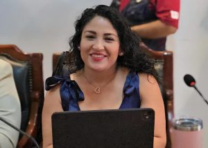 F-1-REGIDORA VALERIE OLMOS