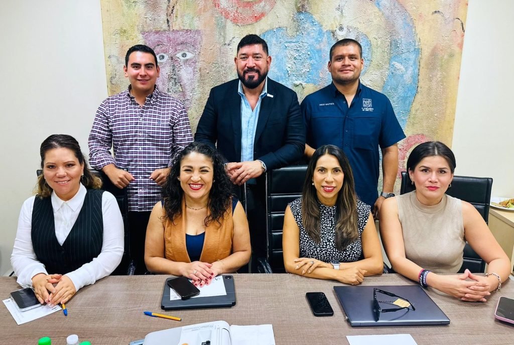 COMISIÓN TURISMO MÓDULO FERIA INTERNACIONAL MADRID 1