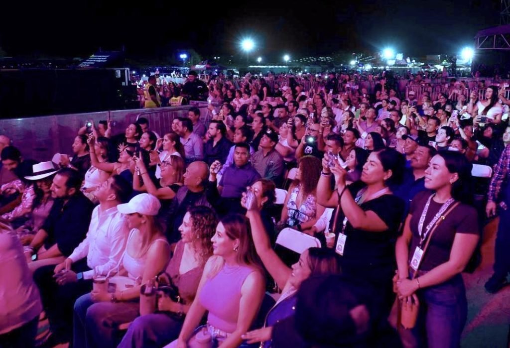 PROTECCIÓN CIVIL MANTIENE OPERATIVO EN FIESTAS DE CSL 3 (1)