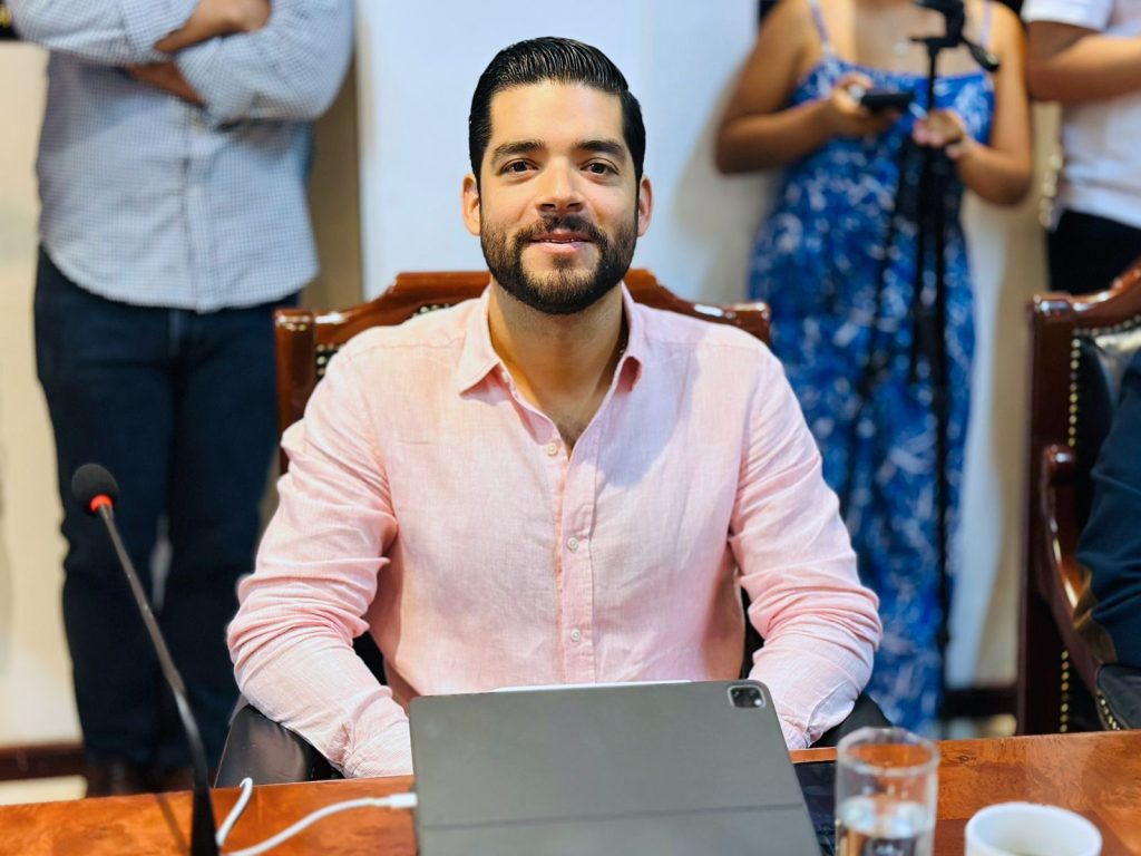 V REGIDOR PROGRAMA MANEJO ESTERO JOSEFINO