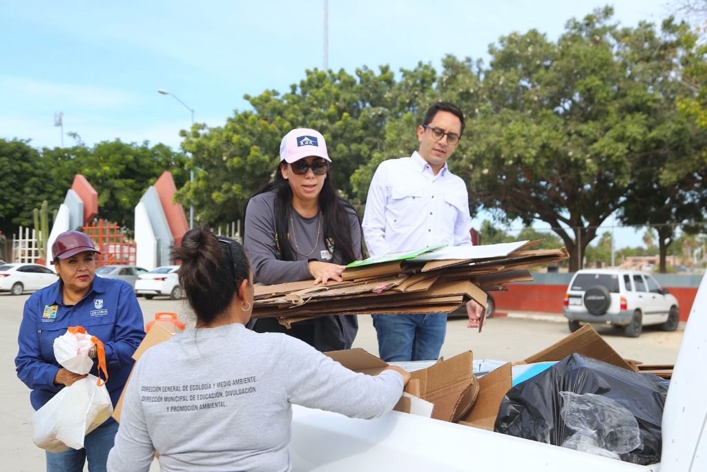ACOPIO DE MATERIALES RECICLABLES 1