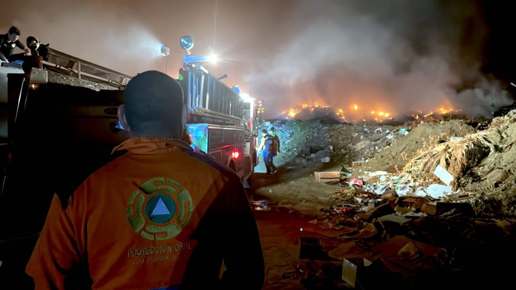 ATENCIÓN INCENDIO BASURERO LAS CUEVAS 1