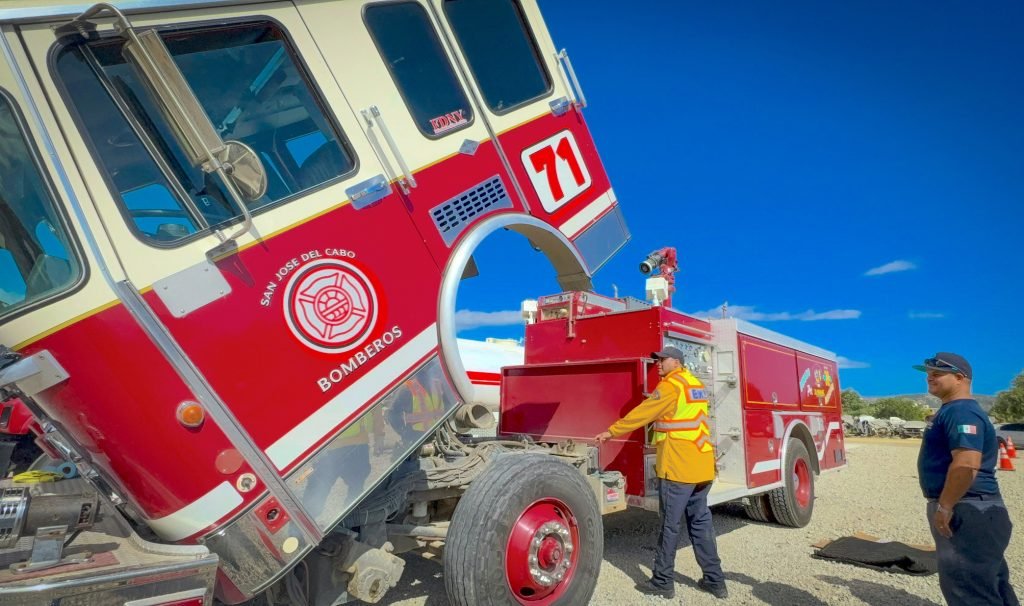 BOMBEROS SJC CAPACITACIÓN VEHÍCULOS EMERGENCIA 1