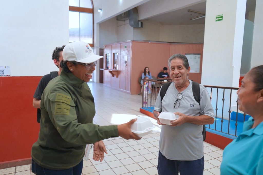 DELEGACIÓN CSL ENTREGA ALIMENTOS 1