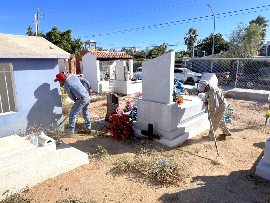 SERVICIOS PÚBLICOS PROGRAMA LIMPIEZA PANTEONES 1