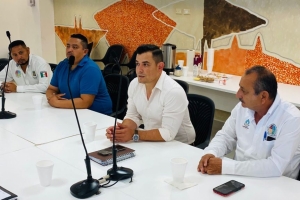 03 Continúa el equipo de OOMSAPAS Los Cabos en la búsqueda de alternativas para brindar el servicio de agua potable a las colonias que no tienen red1